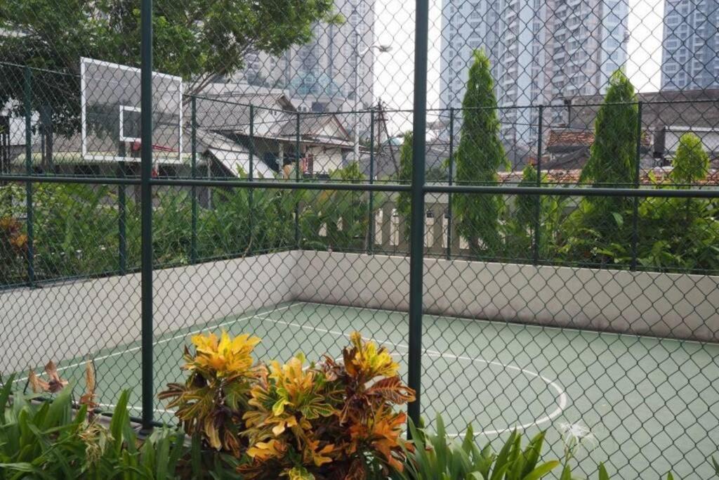 1 Bedroom Apartment Near Central Park Mall Jakarta Kültér fotó