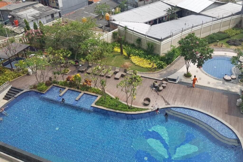 1 Bedroom Apartment Near Central Park Mall Jakarta Kültér fotó